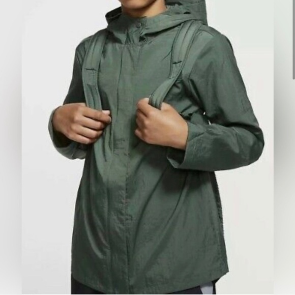 Nike Tech Pack Boys Backpack Jacket
Sz S Green Bv3559-370 Fast RARE - Picture 3 of 7